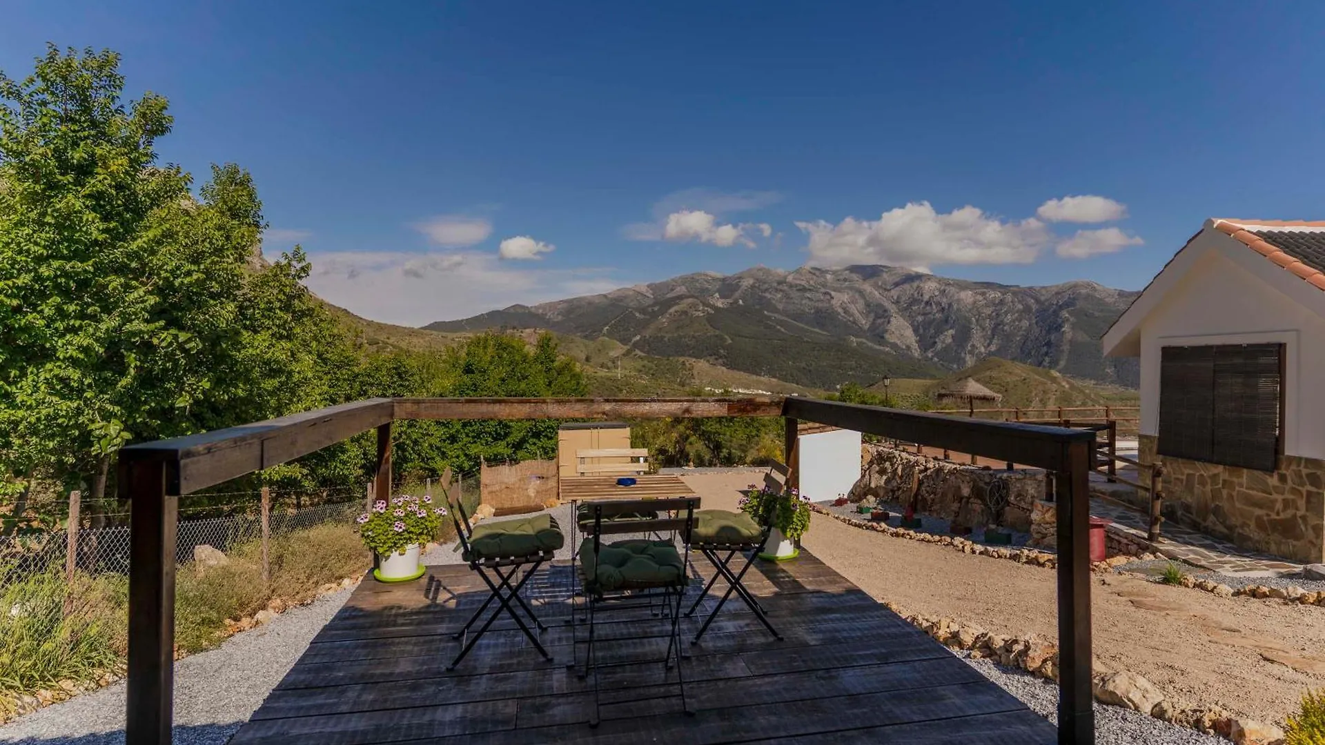 Casa Chely Vila Alcaucín Casa de Férias