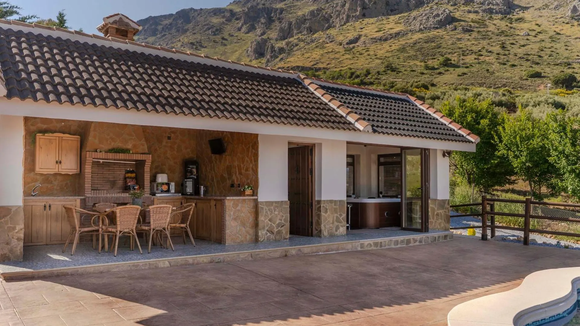 Casa Chely Vila Alcaucín